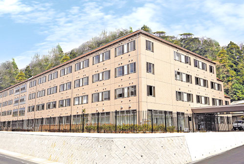 コンソルテ新緑苑 外観