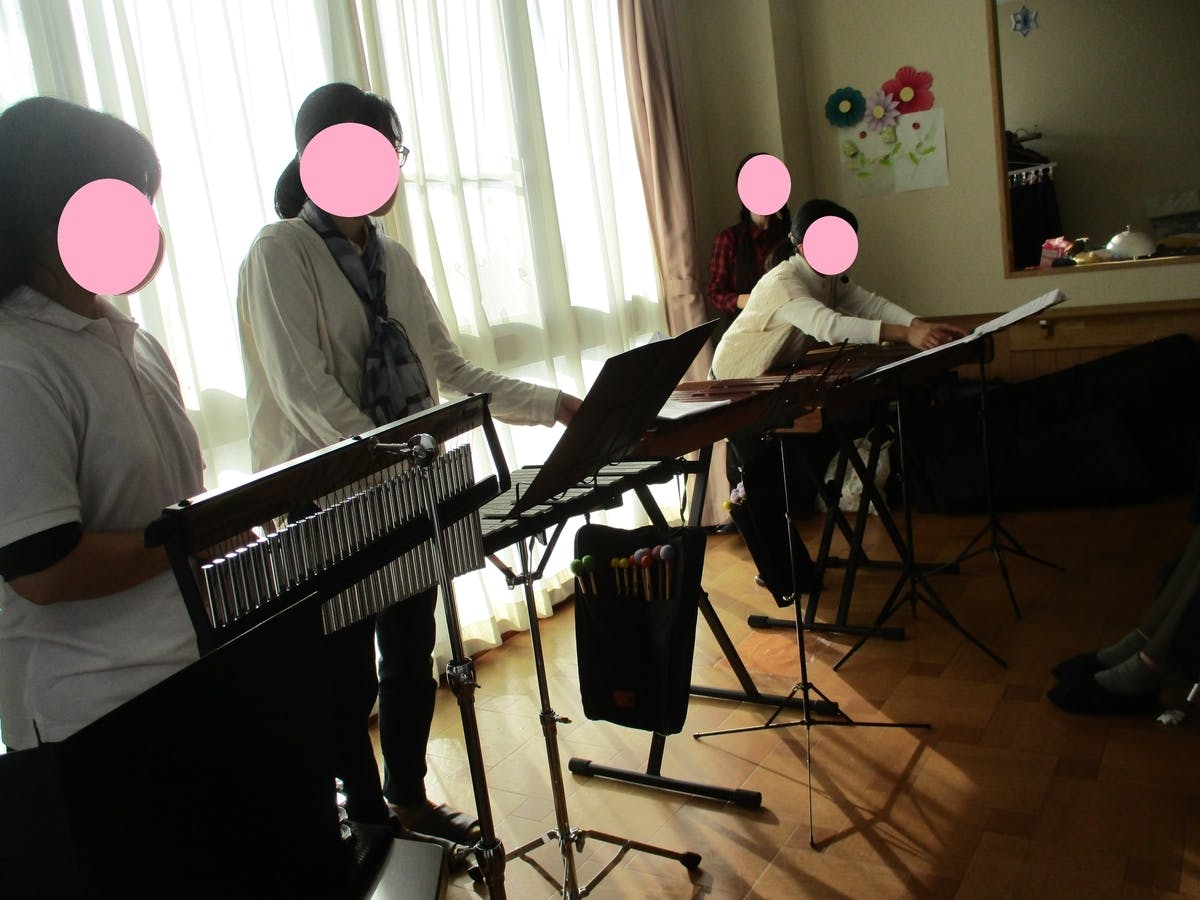 グループホームガーデンコート千葉さつきが丘 秋のコンサート