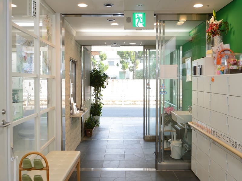 介護付有料老人ホーム プレザンメゾン東淀川大隅 玄関