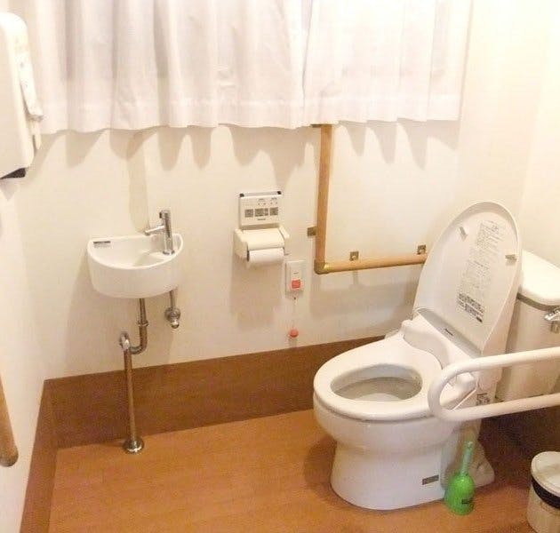 グループホームつどい東大沢家 トイレ