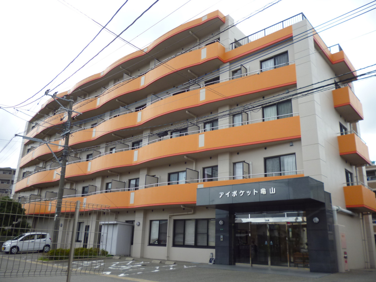 有料老人ホームアイポケット亀山 外観
