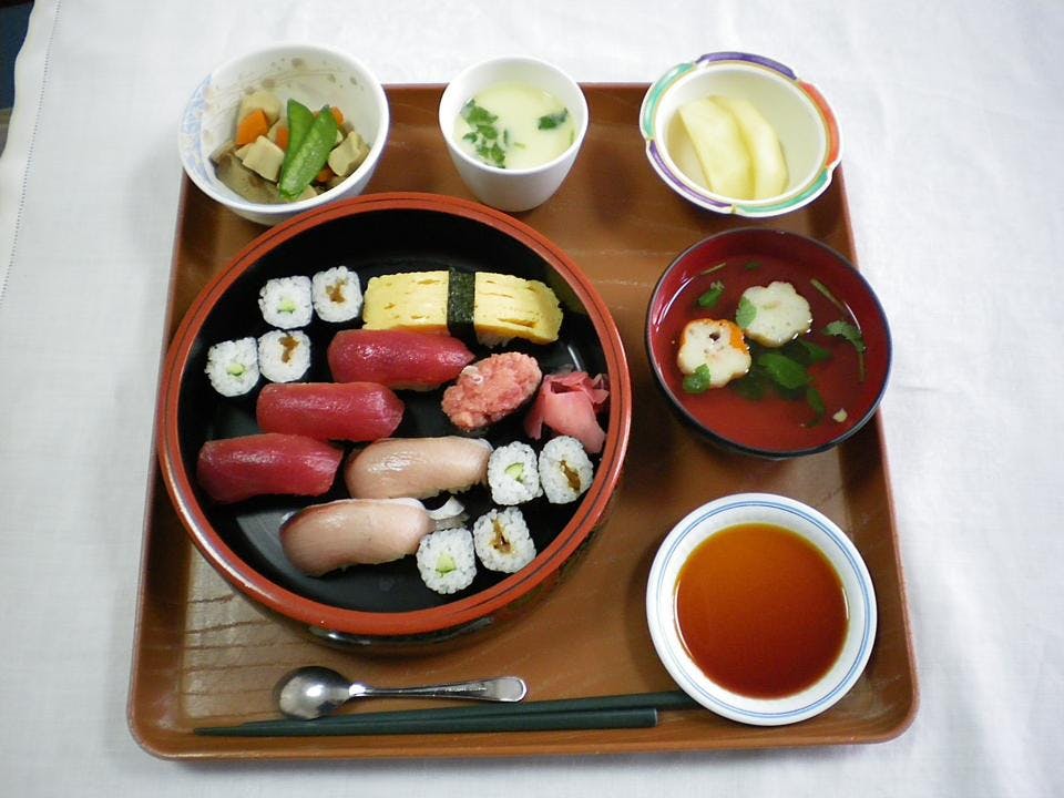 サンライズ茂原 お寿司の日