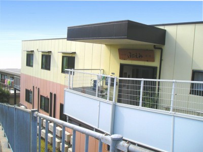 ニチイケアセンター石切 外観