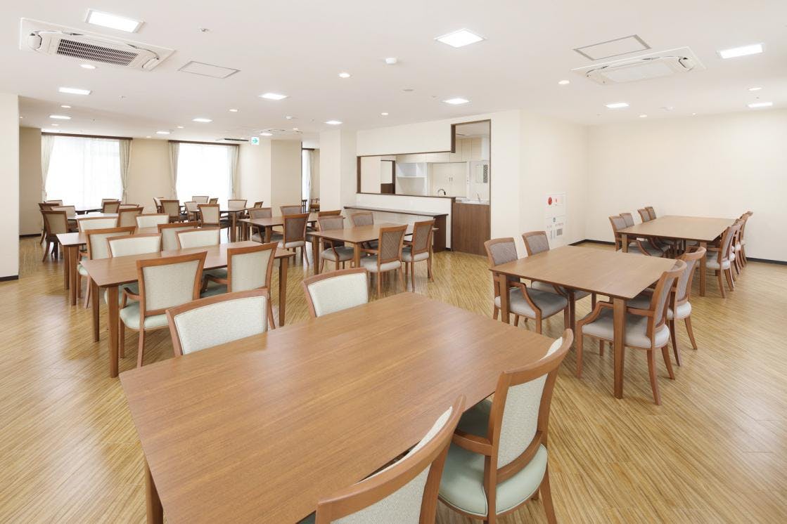 リハビリホームボンセジュール北松戸 2F ダイニングルーム兼機能訓練室