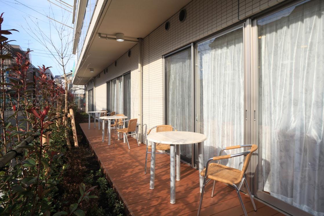 グランダ元住吉 1F ウッドデッキテラス