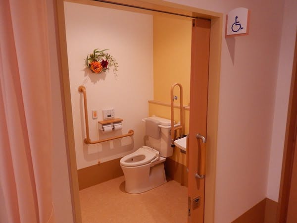 ひまわりの郷 1階トイレ
