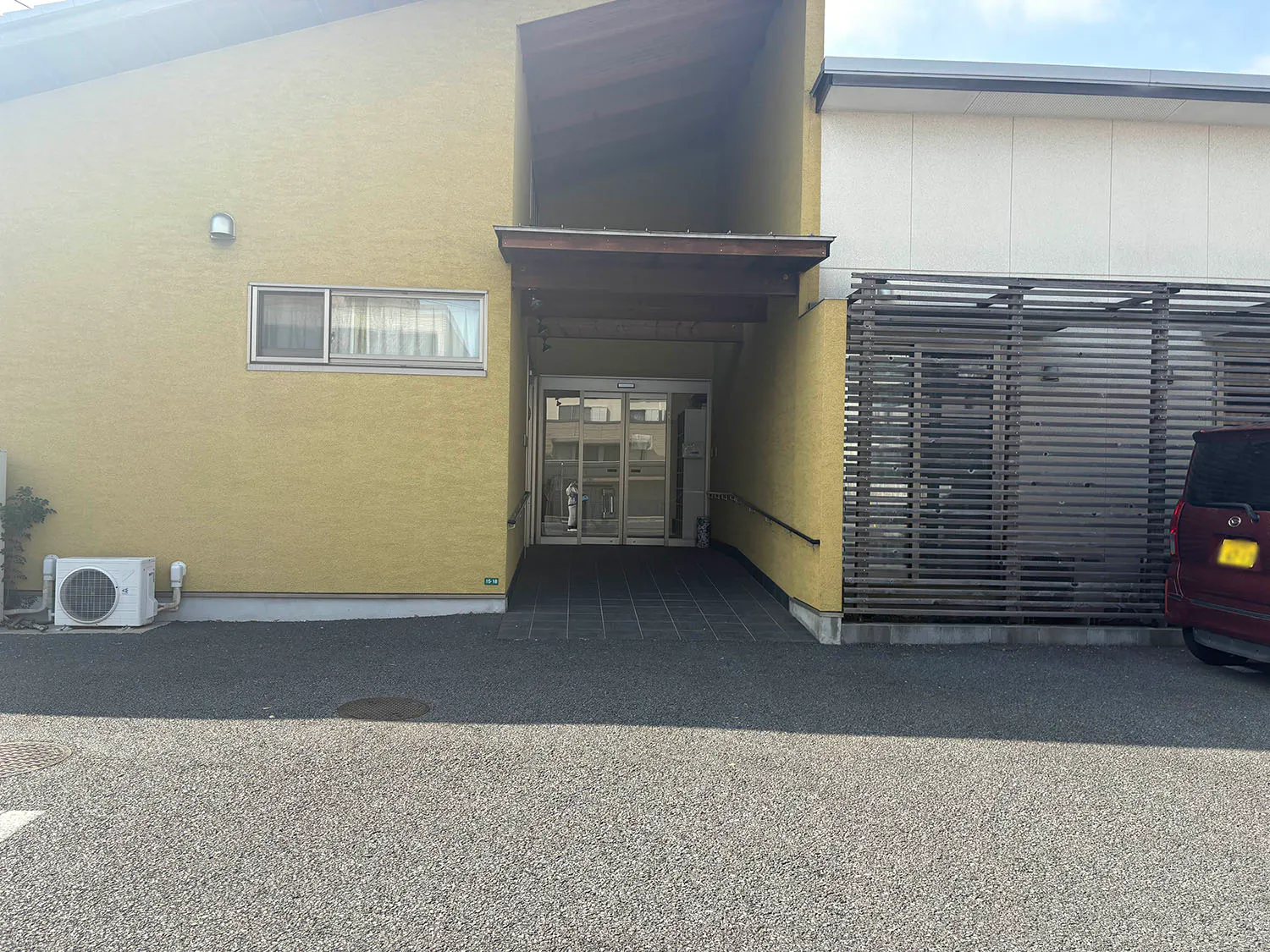 ルーエンハイム川口上青木 入口