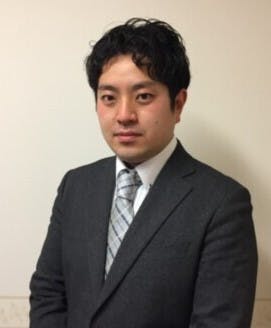 そんぽの家 葛西 ホーム長高崎　秀也