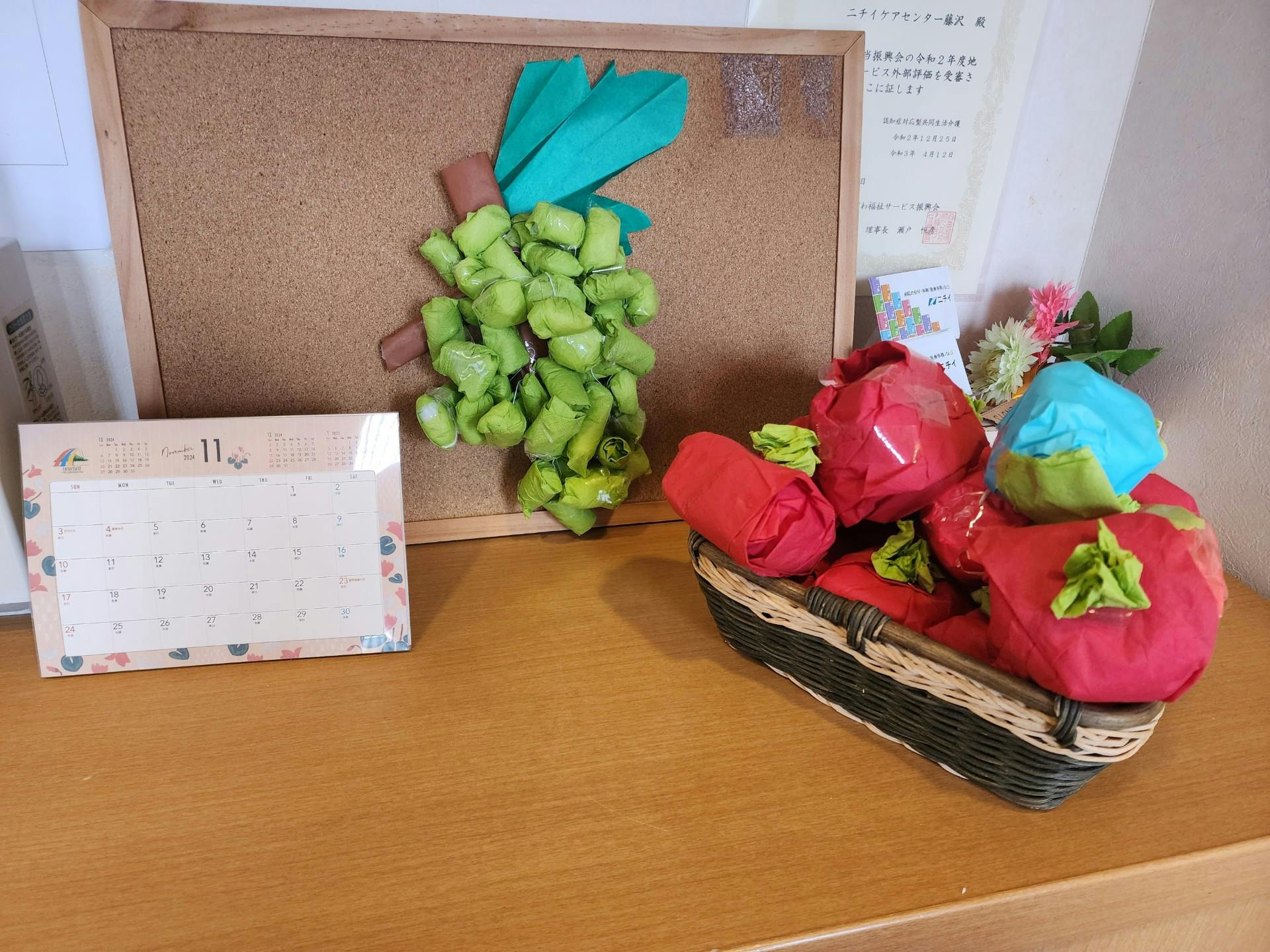 ニチイケアセンター藤沢 室内飾り作り
