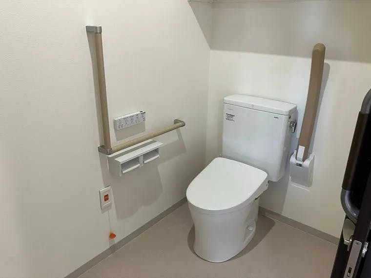 ココファン名古屋丸の内 共用トイレ