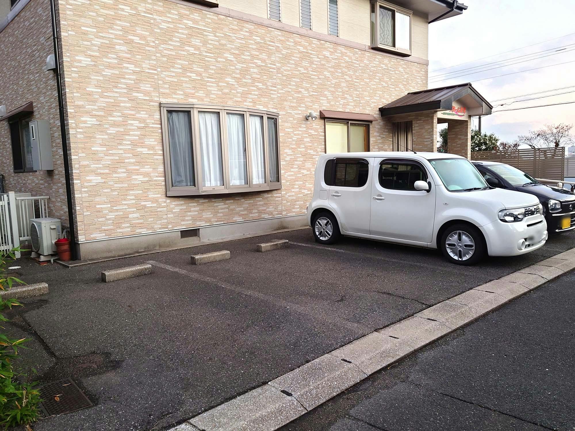 グループホーム友愛 駐車場