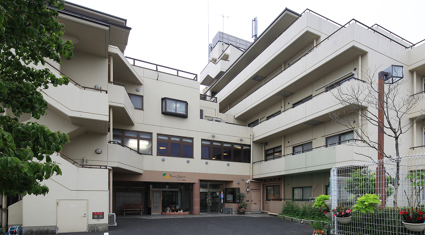 メディカル・リハビリホームボンセジュール秦野渋沢 外観