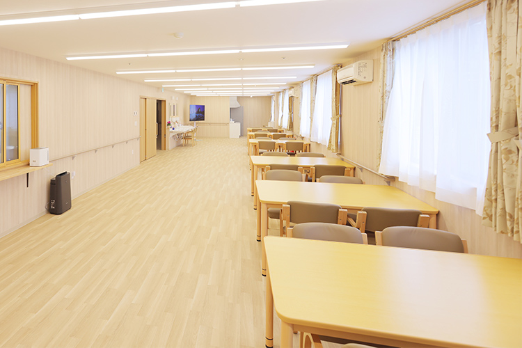 リヤンド-絆-浜松東 食堂