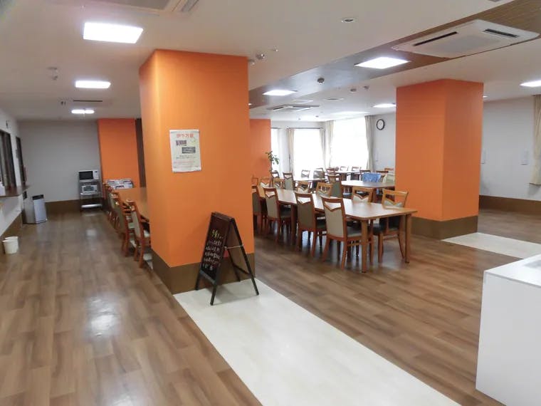 ココファン松山大手町 食堂