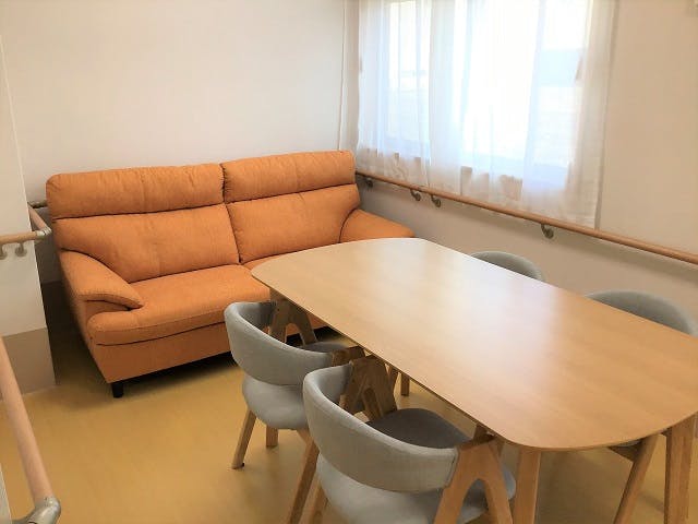ひばり荘楓の杜 談話コーナー