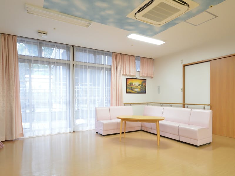 グループホームたのしい家七隈 居間