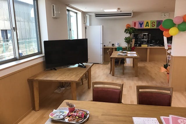 ＩＹＡＳＡＫＡ平野 食堂