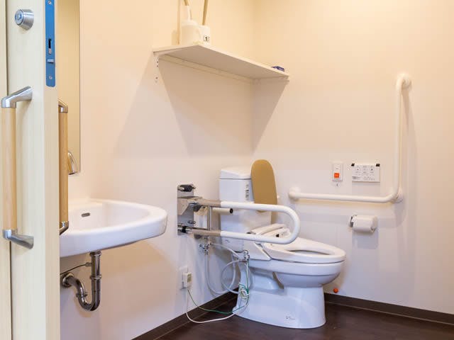 エースヒルズ高崎片岡町 共用トイレ