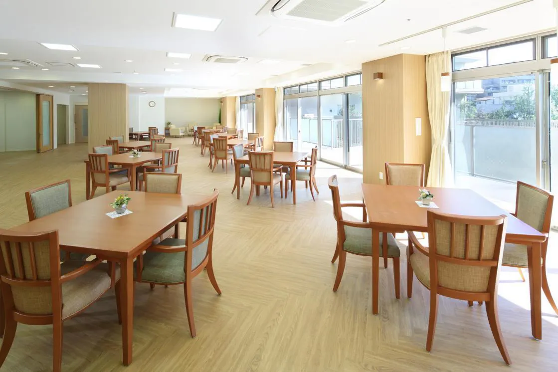 グランダたまプラーザ 2F ダイニングルーム兼機能訓練室