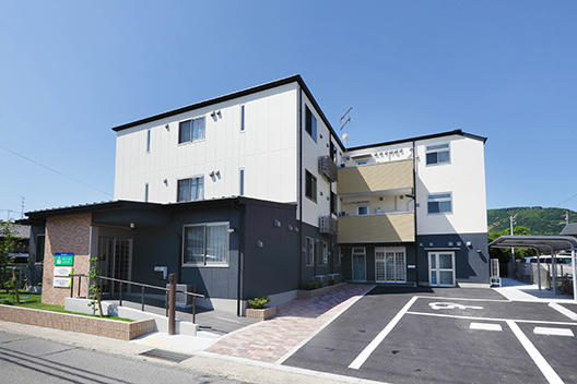 エイジフリーハウス京都山科新十条 外観